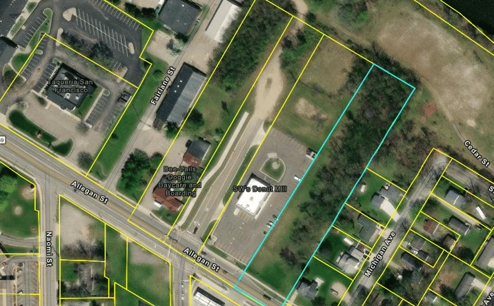 Pictures of Land property located at 552 W Allegan St, Plainwell, MI 49080 for lease - image #1