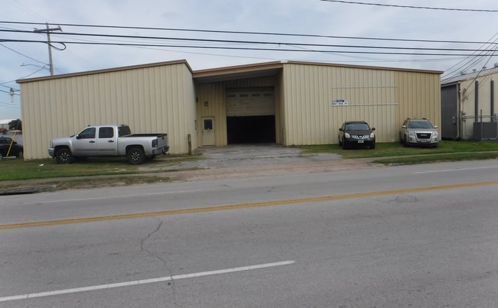 Pictures of Industrial property located at 6617 Dixie Dr, Houston, TX 77087 for lease - image #1