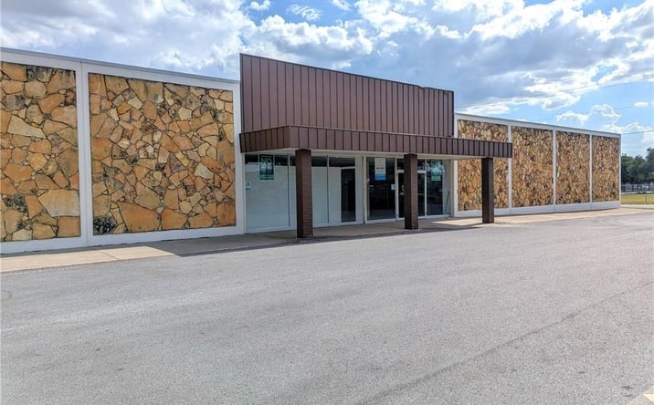 Pictures of Land property located at 906 E US Highway 83, McAllen, TX 78501 for lease - image #1