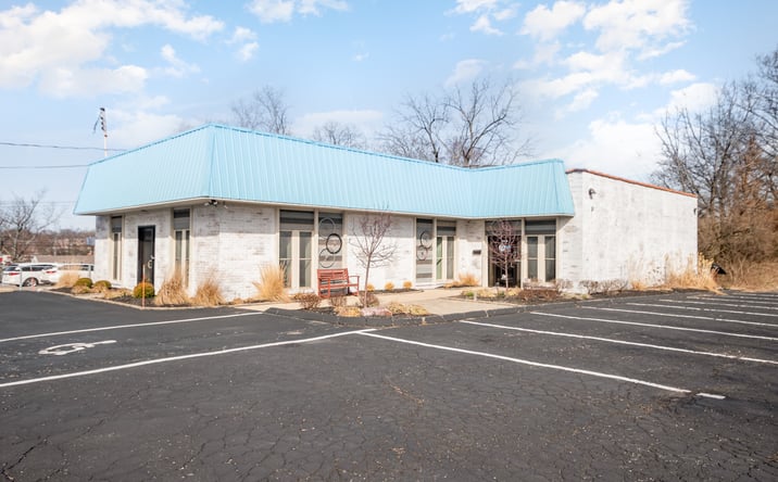 Pictures of Retail property located at 4456 Bridgetown Rd, Cincinnati, OH 45211 for lease - image #1