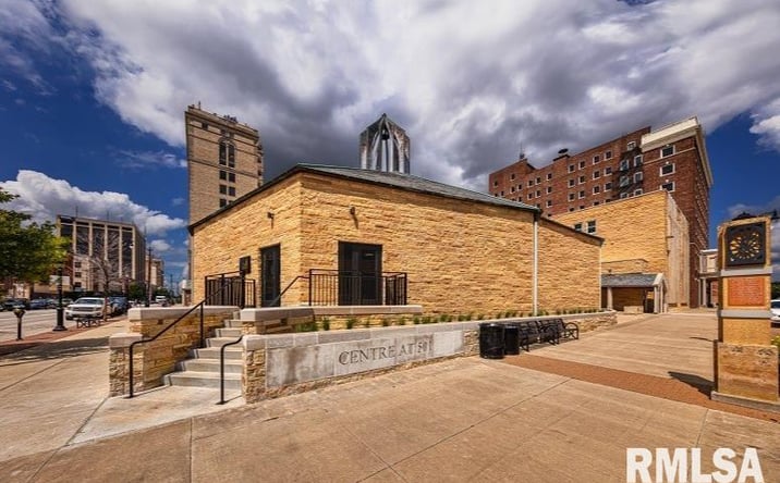 Pictures of Office property located at 501 E CAPITOL Street #B, Springfield, IL 62701 for lease - image #1
