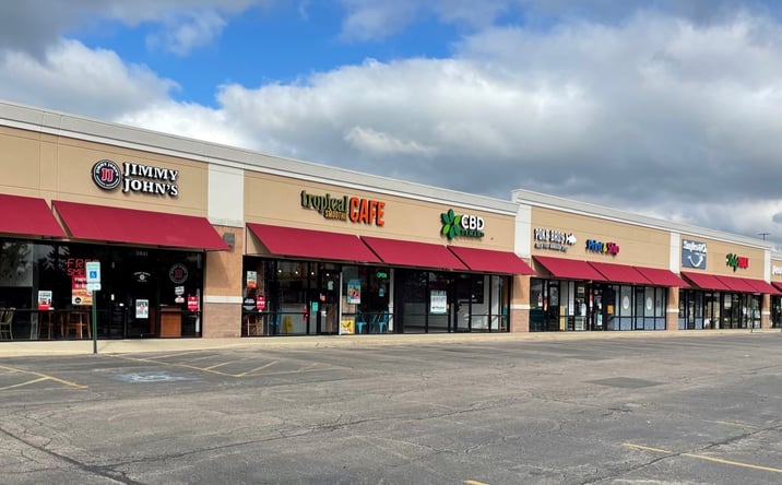 Pictures of Retail property located at 3817-3843 E Main St, St. Charles, IL 60174 for lease - image #1