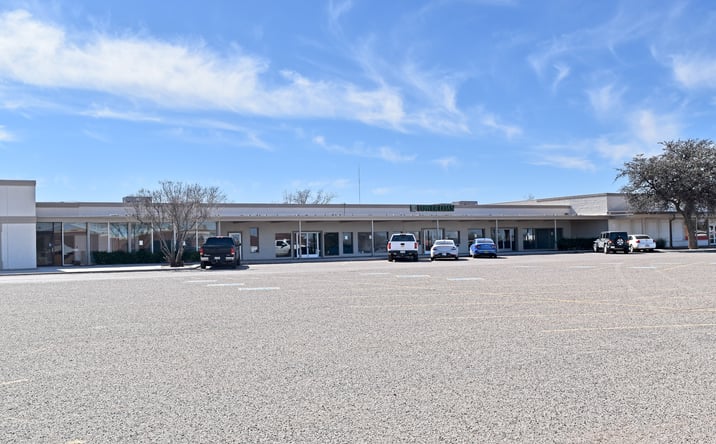 Pictures of Retail, Office property located at 5302 Avenue Q, Lubbock, TX 79412 for lease - image #1