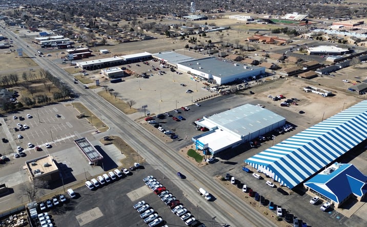 Pictures of Retail property located at 515 N 25 Mile Ave, Hereford, TX 79045 for lease - image #1