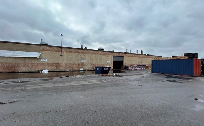 Pictures of Restaurant, Industrial property located at 2950 N Western Avenue, Chicago, IL 60618 for lease - image #1