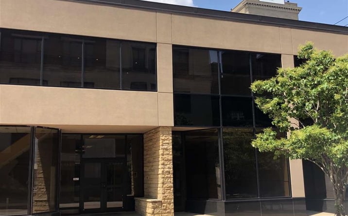 Pictures of Office property located at 225 W 8th St, Dubuque, IA 52001 for lease - image #1