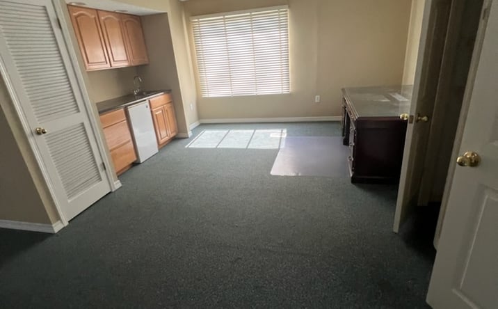 Pictures of Office property located at 4592 FL-20, Niceville, FL 32578 for lease - image #1