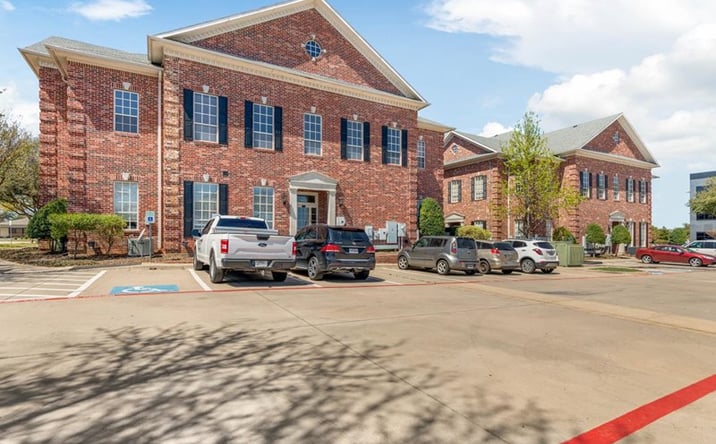 Pictures of Office property located at 1235-1245  S Main St, Grapevine, TX 76051 for lease - image #1