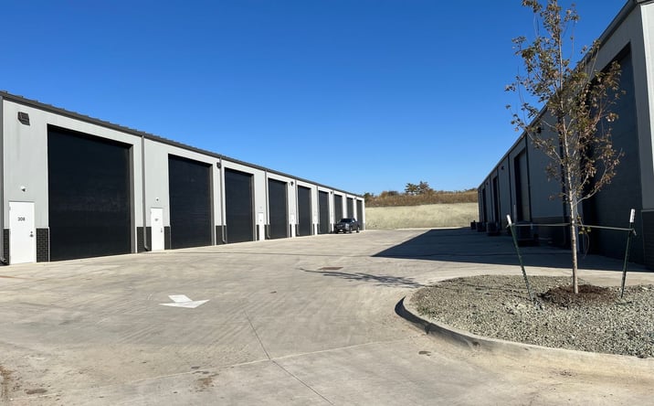 Pictures of Industrial property located at 3321 111th St, Urbandale, IA 50322 for lease - image #1