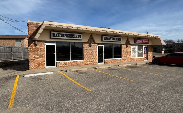 Pictures of Retail, Office property located at 929 S Rock Rd, Wichita, KS 67207 for lease - image #1