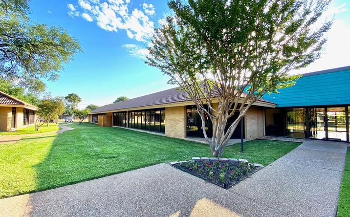 Pictures of Office property located at 1550 Norwood Dr, Hurst, TX 76054 for lease - image #1