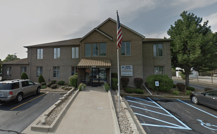 Pictures of Office property located at 1544 West 45th Street, Munster, IN 46321 for lease - image #1