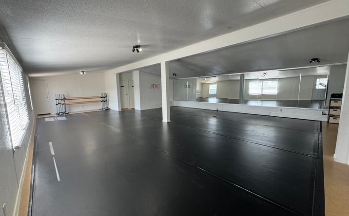 Pictures of Retail, Office property located at 3001 E Hwy 199, Springtown, TX 76082 for lease - image #1