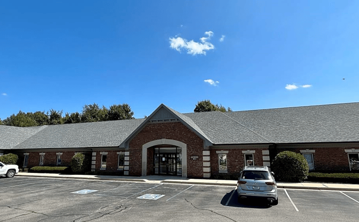 Pictures of Office property located at 373 Meridian Parke Ln, Greenwood, IN 46142 for lease - image #1