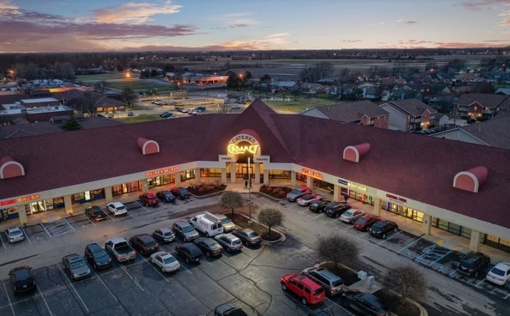 Pictures of Retail, Office property located at 916 East Main Street, Greenwood, IN 46143 for lease - image #1