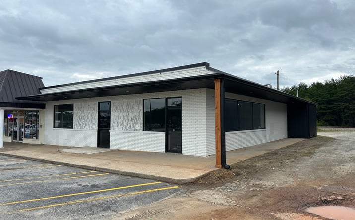 Pictures of Retail property located at 2037 E Main St, Easley, SC 29640 for lease - image #1
