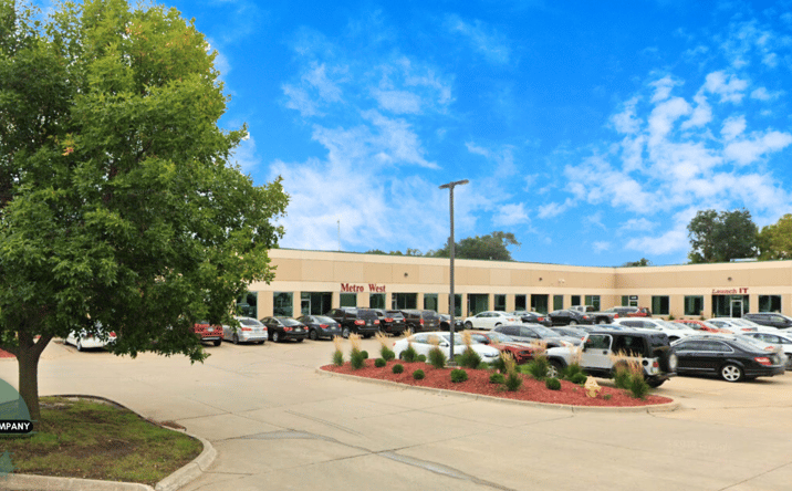 Pictures of Office, Industrial property located at 4428 NW Urbandale Dr, Urbandale, IA 50322 for lease - image #1