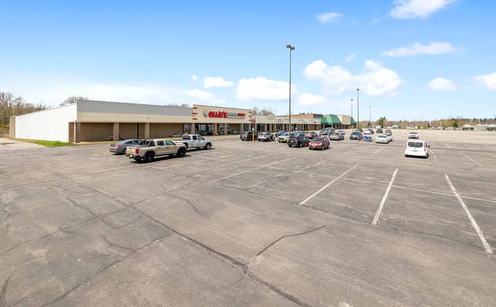 Pictures of Retail, Office, Restaurant property located at 6200 NY-37, Massena, NY 13662 for lease - image #1