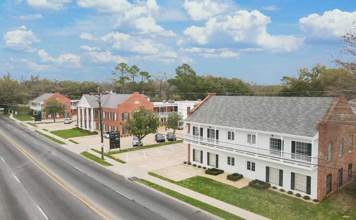 Pictures of Office property located at 660 N Foster Dr, Baton Rouge, LA 70806 for lease - image #1
