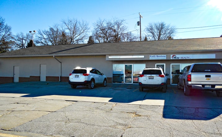 Pictures of Retail, Office property located at 1340 S 119th St, Omaha, NE 68144 for lease - image #1