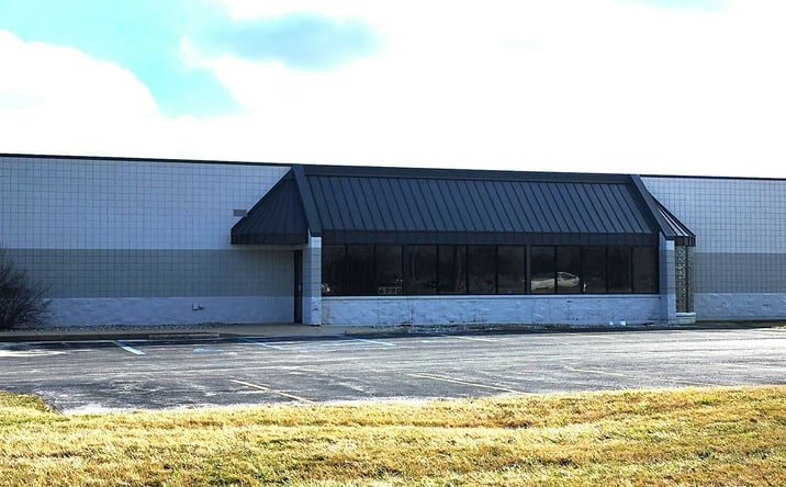 Pictures of Industrial property located at 2725 Tracy Road, Northwood, OH 43619 for lease - image #1