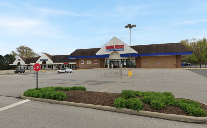 Pictures of Retail property located at 15411 W High St, Middlefield, OH 44062 for lease - image #1