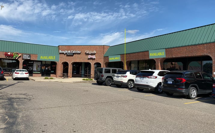 Pictures of Retail property located at 2546 N Squirrel Rd, Auburn Hills, MI 48326 for lease - image #1