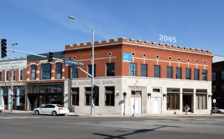 Pictures of Office property located at 2045 Broadway Blvd, KCMO, MO 64108 for lease - image #1