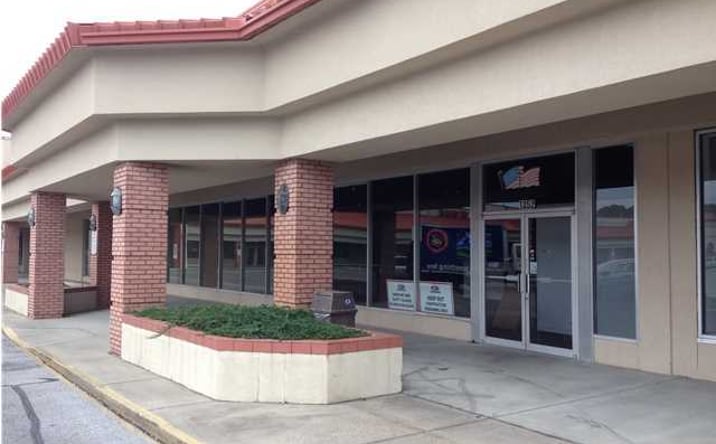 Pictures of Special Purpose, Retail property located at 1350 W 15th St, Panama City, FL 32401 for lease - image #1