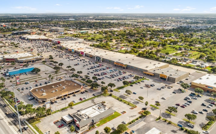 Pictures of Retail property located at 5425 S Padre Island Dr, Corpus Christi, TX 78411 for lease - image #1