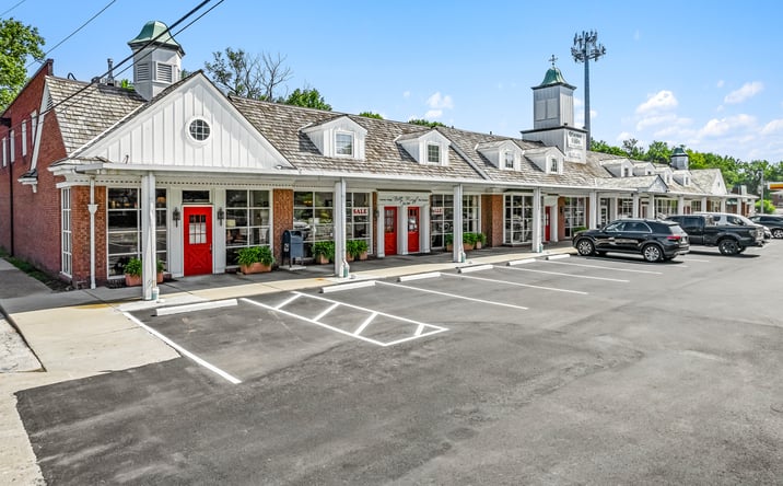Pictures of Retail, Office, Restaurant property located at 4334 Central Ave, Toledo, OH 43615 for lease - image #1