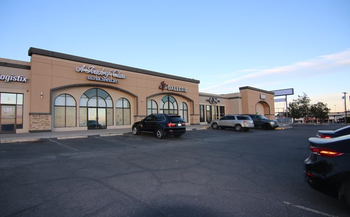 Pictures of Retail, Office property located at 9515 Gateway Blvd W, El Paso, TX 79925 for lease - image #1