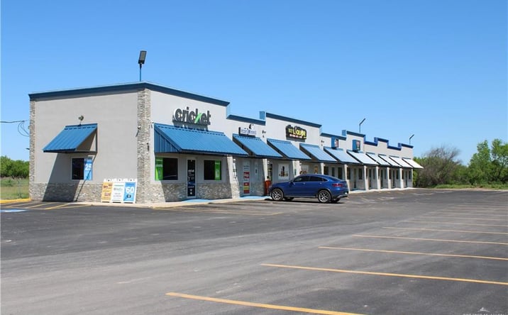 Pictures of Retail property located at 3402 W Mile 7 Road # D, Mission, TX 78574 for lease - image #1