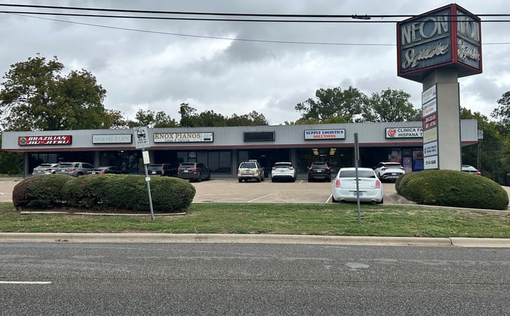 Pictures of Retail, Office property located at 2314 W Adams Ave, Temple, TX 76504 for lease - image #1