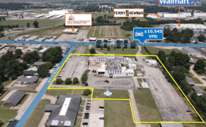 Pictures of Retail, Restaurant property located at 1301 1st St, Kennett, MO 63857 for lease - image #1