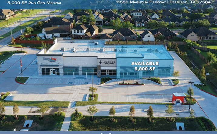 Pictures of Retail property located at 11555 Magnolia Pkwy, Pearland, TX 77584 for lease - image #1