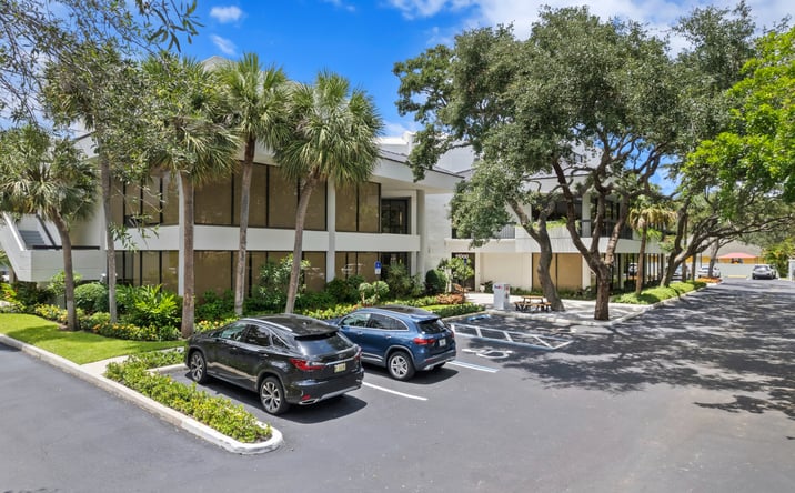 Pictures of Office property located at 11000 Prosperity Farms Rd, Palm Beach Gardens, FL 33410 for lease - image #1