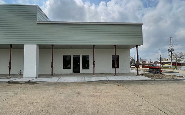 Pictures of Retail property located at 13899 River Rd, Luling, LA 70070 for lease - image #1