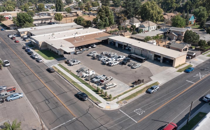 Pictures of Retail property located at 425 N E St, Madera, CA 93638 for lease - image #1