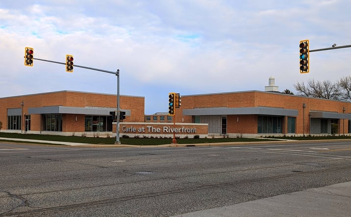 Pictures of Retail property located at 100 N Gilbert St, Danville, IL 61832 for lease - image #1