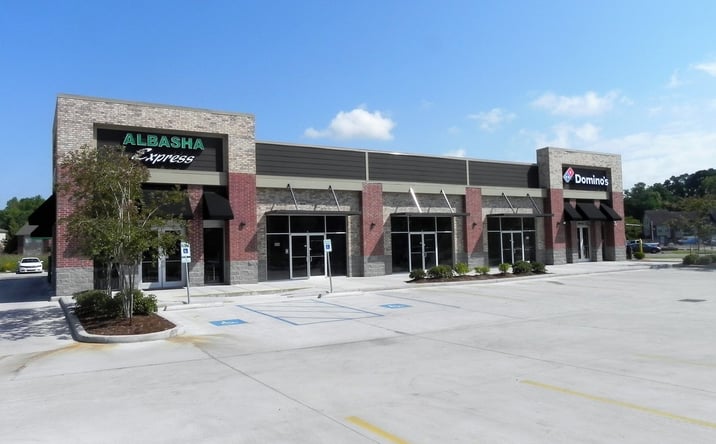 Pictures of Retail property located at 990 W Lee Dr, Baton Rouge, LA 70820 for lease - image #1
