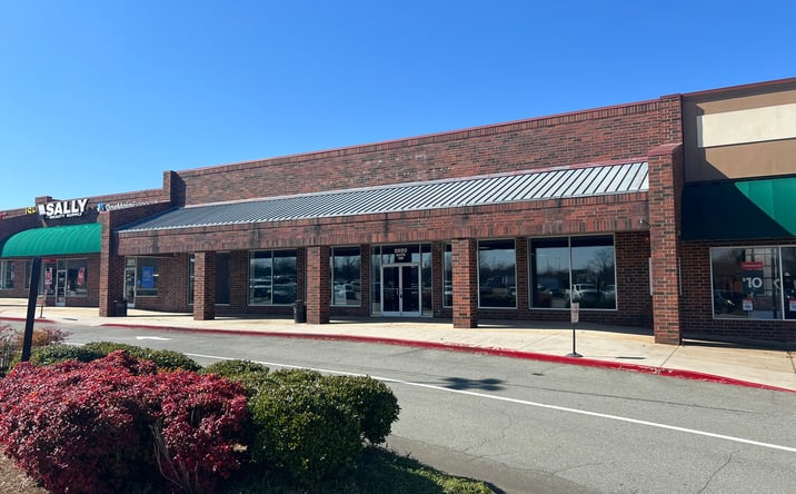 Pictures of Retail, Land property located at 2620 S Main St, High Point, NC 27263 for lease - image #1