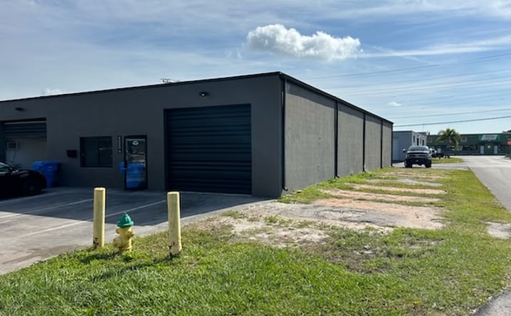 Pictures of Industrial property located at 4020 NE 5th Terrace, Oakland Park, FL 33334 for lease - image #1