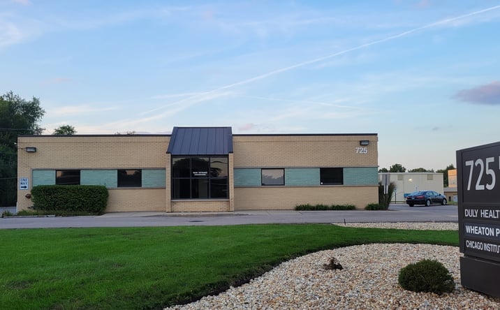 Pictures of Office property located at 725 W Fabyan Pkwy, Batavia, IL 60510 for lease - image #1