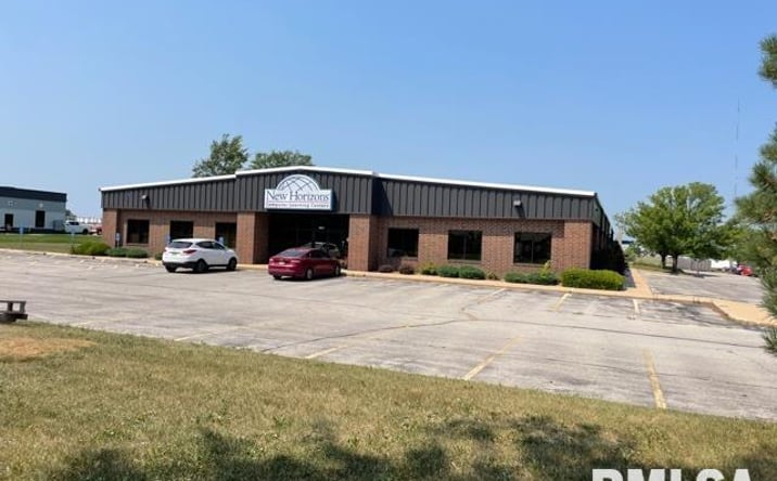 Pictures of Office property located at 1850 BOYSON Road B, Hiawatha, IA 52233 for lease - image #1