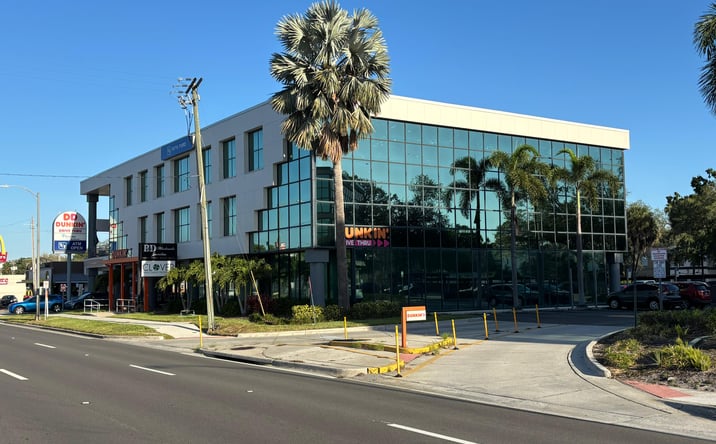 Pictures of Retail, Office property located at 4427 W Kennedy Blvd, Tampa, FL 33609 for lease - image #1