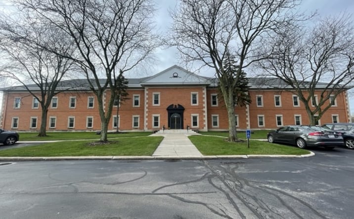 Pictures of Office property located at 5555 Airport Hwy, Toledo, OH 43615 for lease - image #1
