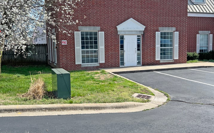 Pictures of Retail property located at 2424 S Campbell Ave, Suite 100, Springfield, MO 65807 for lease - image #1