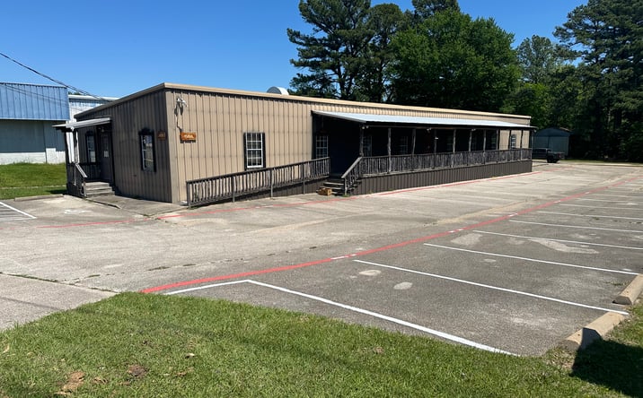 Pictures of Retail, Office, Restaurant property located at 2718 Gilmer Rd, Longview, TX 75604 for lease - image #1