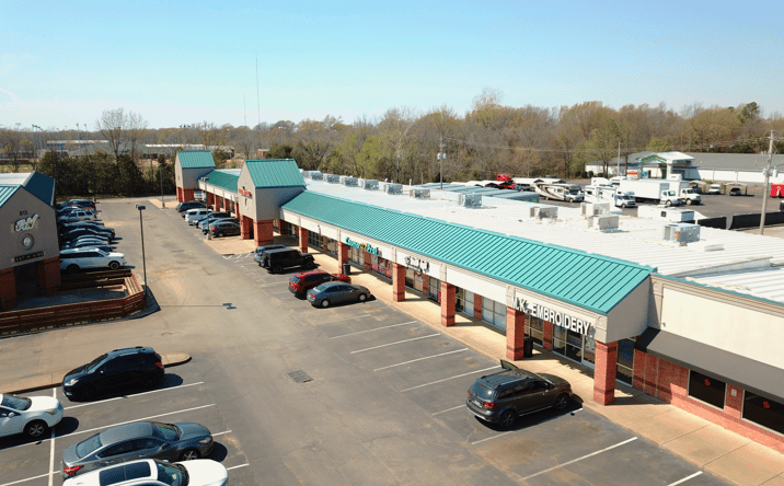 Pictures of Retail, Office property located at 815 Exocet Dr, Memphis, TN 38018 for lease - image #1